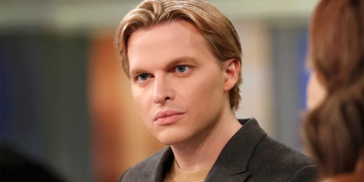 Ronan Farrow