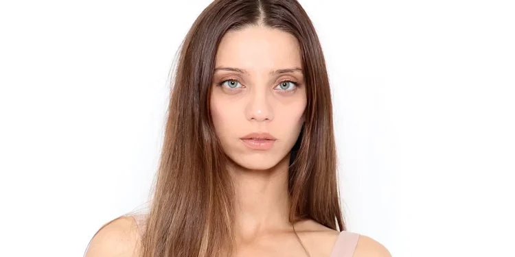 Angela Sarafyan